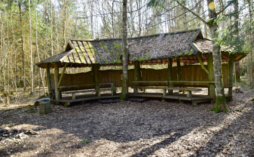 23_Atokvėpio vieta prie Gražiojo ąžuolo.jpg